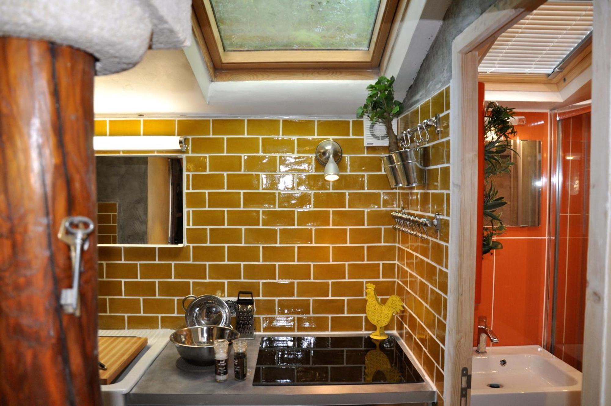 La Maisonnette Romantique Юзес Экстерьер фото